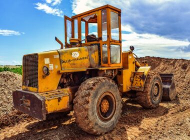Discovering the Best Heavy Equipment Accident Lawyer for Bulldozer Rollovers in Kansas City