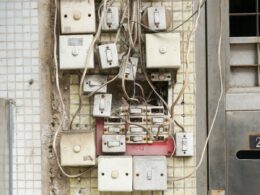 Navigating the Legal Waters: Tips for Finding the Best Electrocution Injury Lawyer in Hialeah for Torso Electrical Burns
